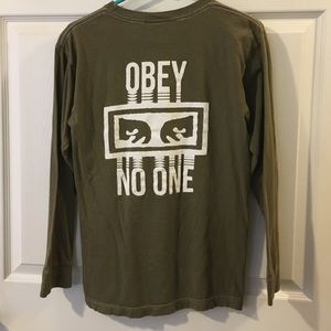 3/$25 obey long sleeve tee